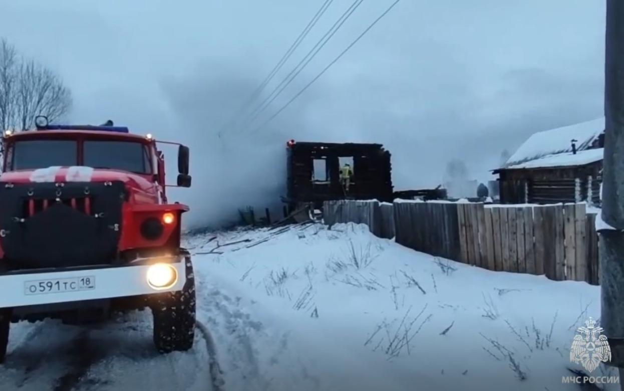 Два пенсионера погибли на пожаре в Удмуртии
