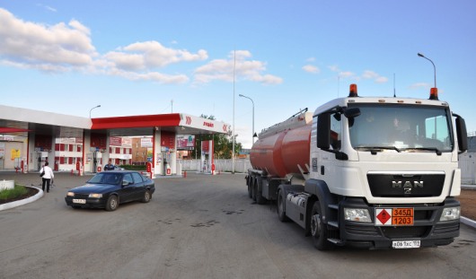Цены на бензин приостановили свой рост в Удмуртии