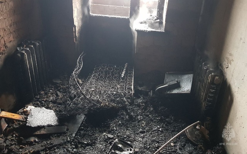 В Удмуртии два человека погибли при пожаре в квартире