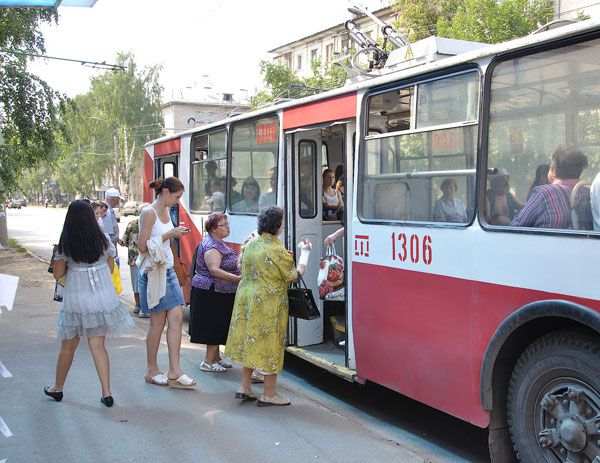 В праздники в Ижевске изменится расписание троллейбусов и трамваев