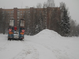 Парковка у Администрации Ижевска. Фото автора