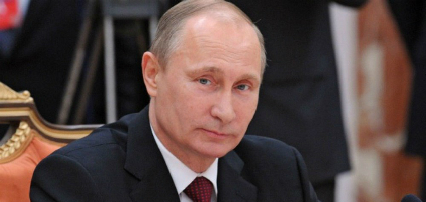 Владимир Путин наградил 2 заводских рабочих из Удмуртии