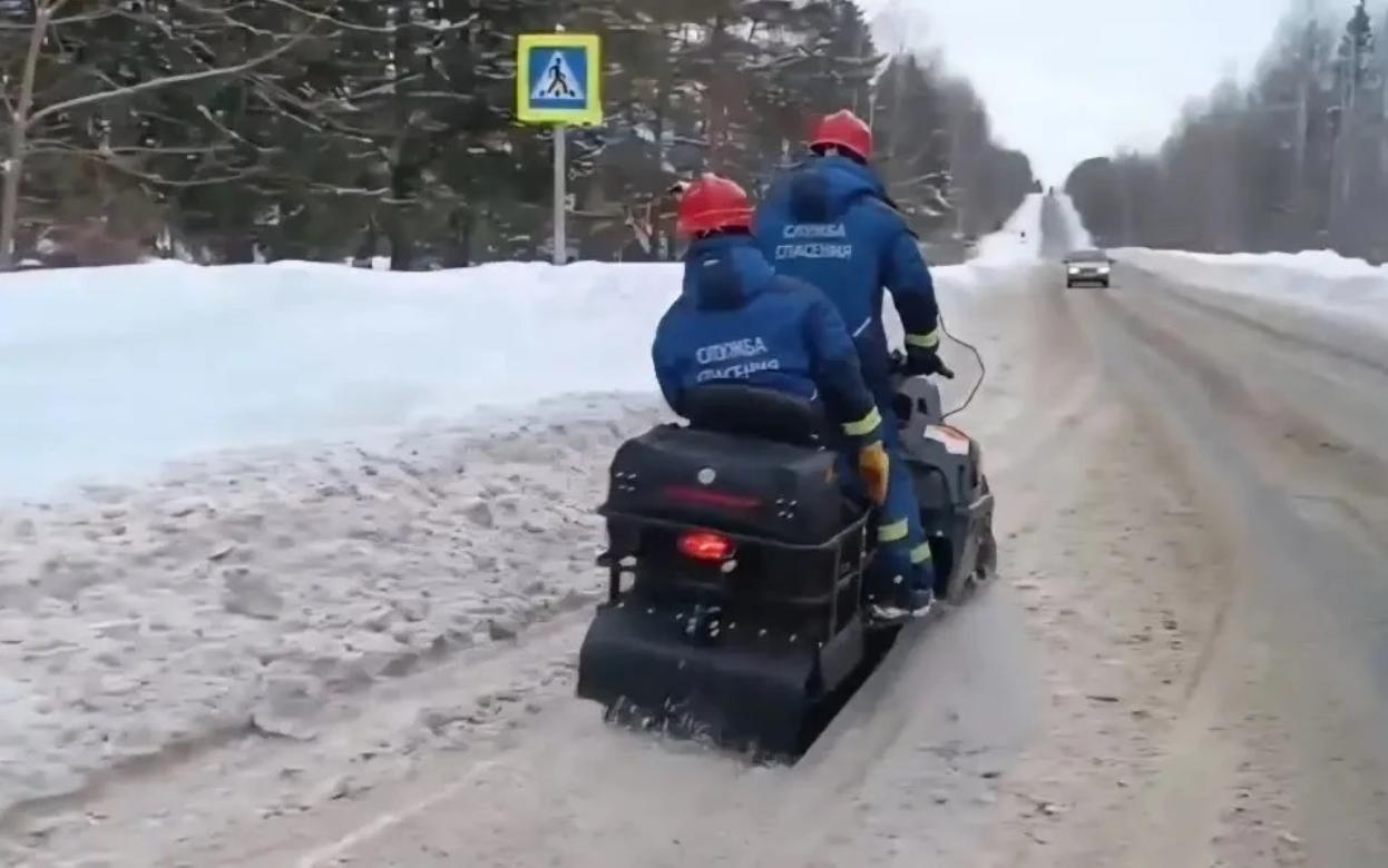 Застрявшую в снегу пенсионерку спасли в Удмуртии