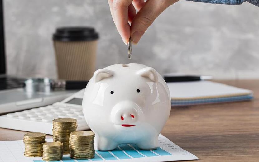 Опрос IZHLIFE: 60% ижевчан экономят на развлечениях и путешествиях