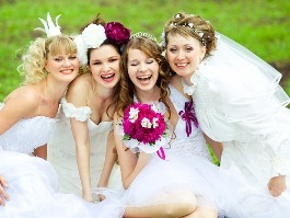 Марафон ижевских невест в 2011 году. Фото К. Ившина,https://vk.com/club26459505