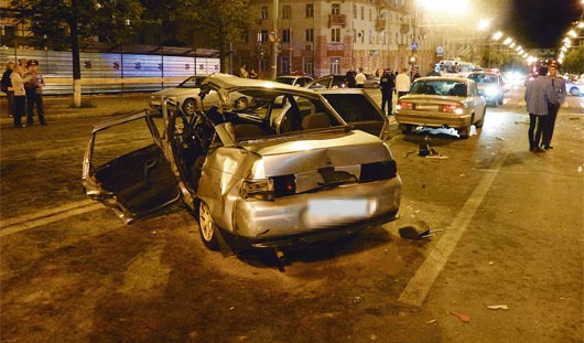 Страшная авария на перекресте улиц Пушкинская и Красногеройская унесла жизни двоих молодых ижевчан