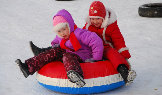 Зимние забавы: где в Ижевске можно весело отдохнуть