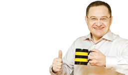 Андрей Баранов: «В 2004 году у «Билайна» был логотип синего цвета с пчелкой. Логотип с желтыми и черными полосками появился позже - в 2005 году»