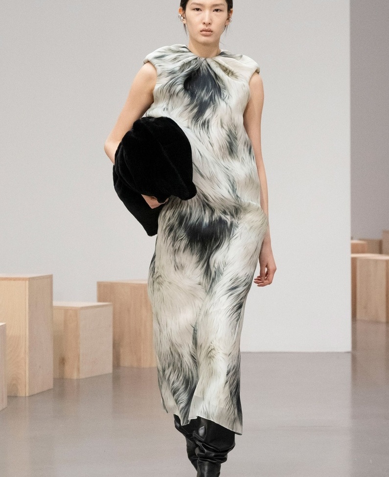 Brandon Maxwell 2c7fb3262ad10a09515493a8b2e1e136_3846.jpg