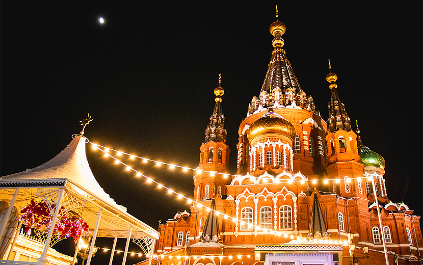 Предновогодний вечерний Ижевск. Фото: Данил Иванов