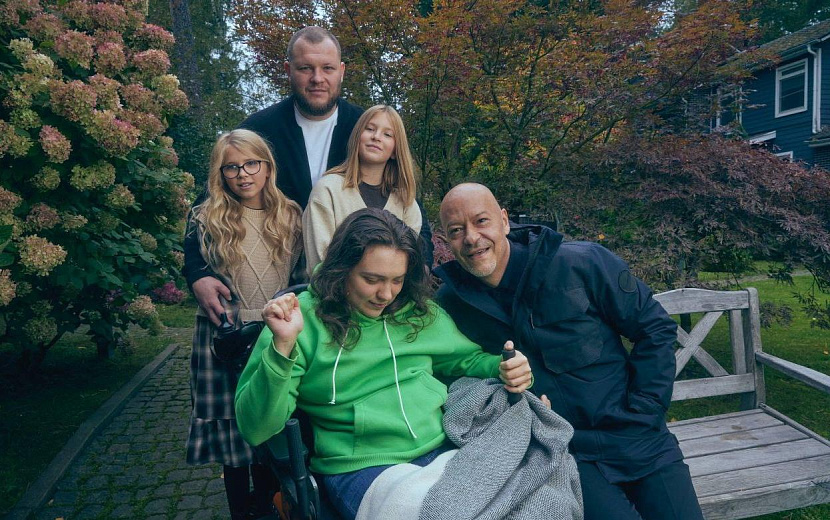 Варя с папой. Фото: соцсети