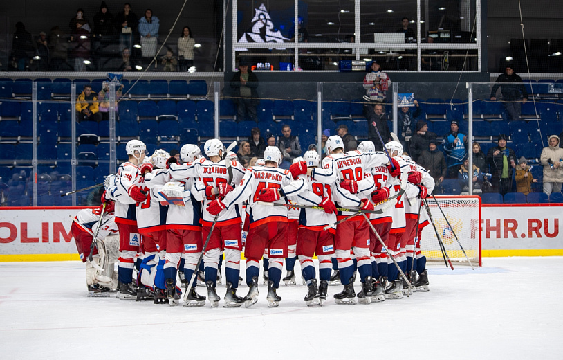 Разгромной победой закончился выезд ижевских хоккеистов в Барнаул. Фото: пресс-служба ХК «Ижсталь»