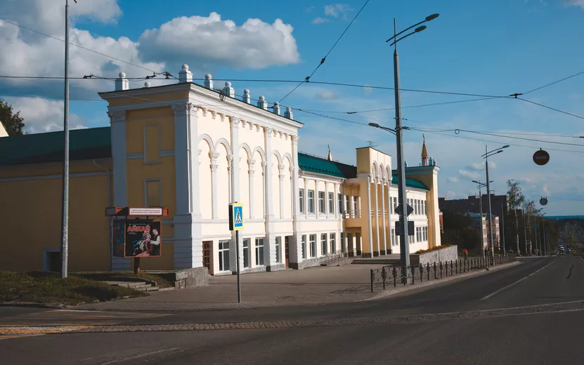 Глава Удмуртии призвал вернуться к судьбе здания бывшего театра имени Короленко