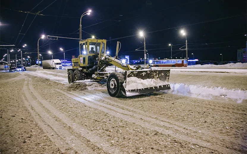 Аномальная зима 2023-2024 в Ижевске: что мешало убирать снег вовремя