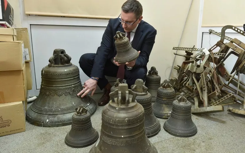 Украденный колокол вернут на башню корпуса оружейного завода в Ижевске
