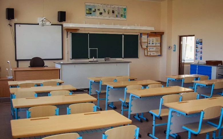 193,5 тысячи педагогов уволилось в 2023 году в России