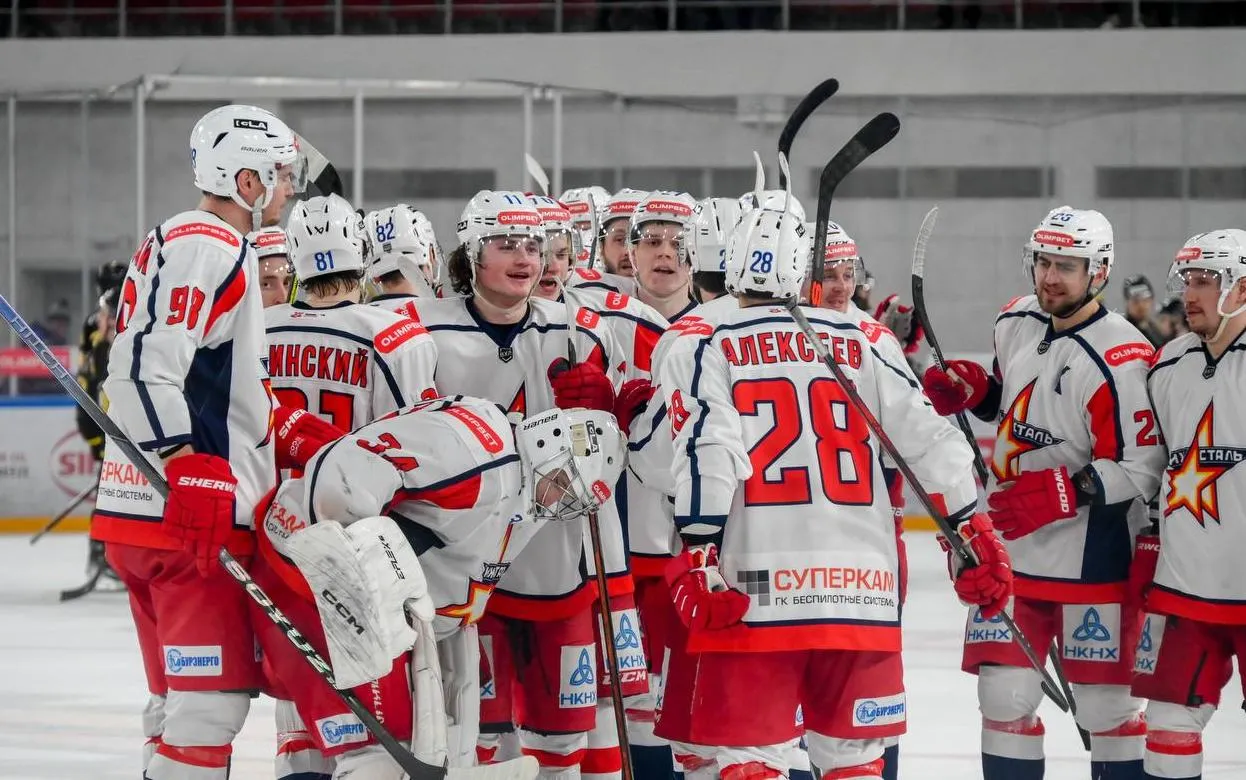 Хоккейная «Ижсталь» одержала третью гостевую подряд