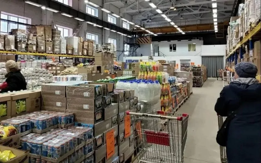 Почти 700 кг опасных продуктов изъяли из магазинов сети «Светофор» в Удмуртии