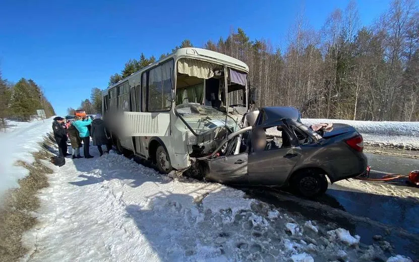 Одна из пострадавших в ДТП с автобусом в Удмуртии находится в крайне тяжелом состоянии