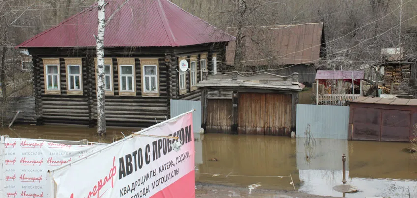Глава Ижевска: чтобы не попасть под паводок, жителям частных домов лучше съехать