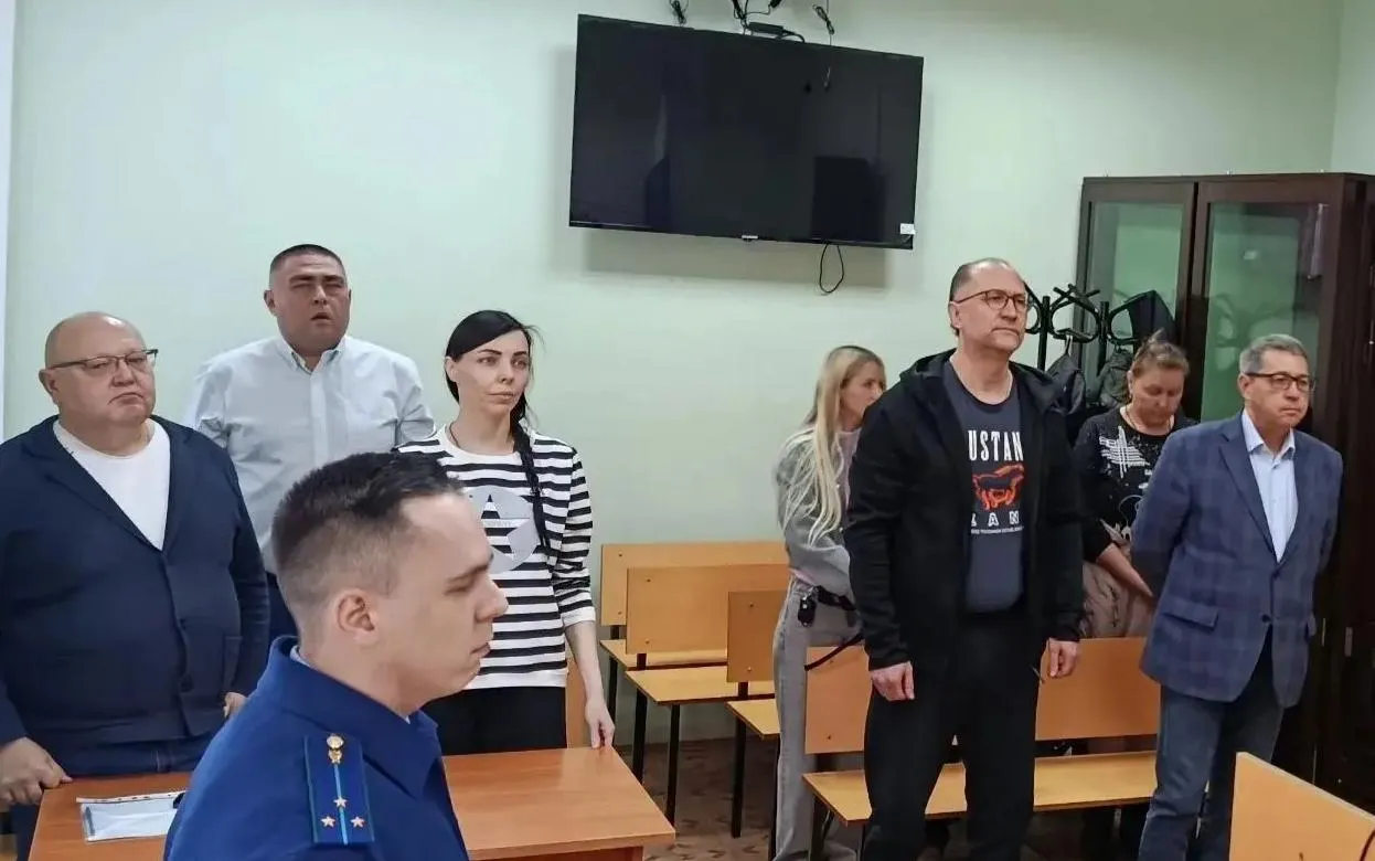 Экс-главврача онкодинспансера Удмуртии отправили в колонию строгого режима по делу о взятке