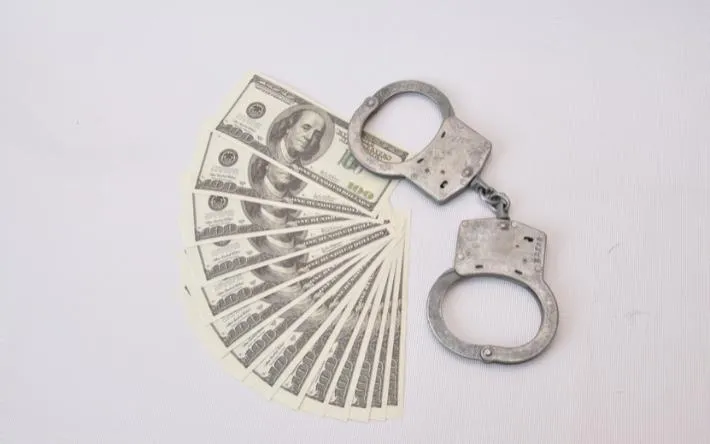 Бизнесмена из Ижевска подозревают в мошенничестве на 38 млн рублей