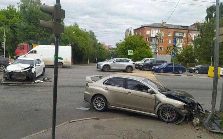Девушка и 6-летний ребенок пострадали по вине пьяного водителя в центре Ижевска