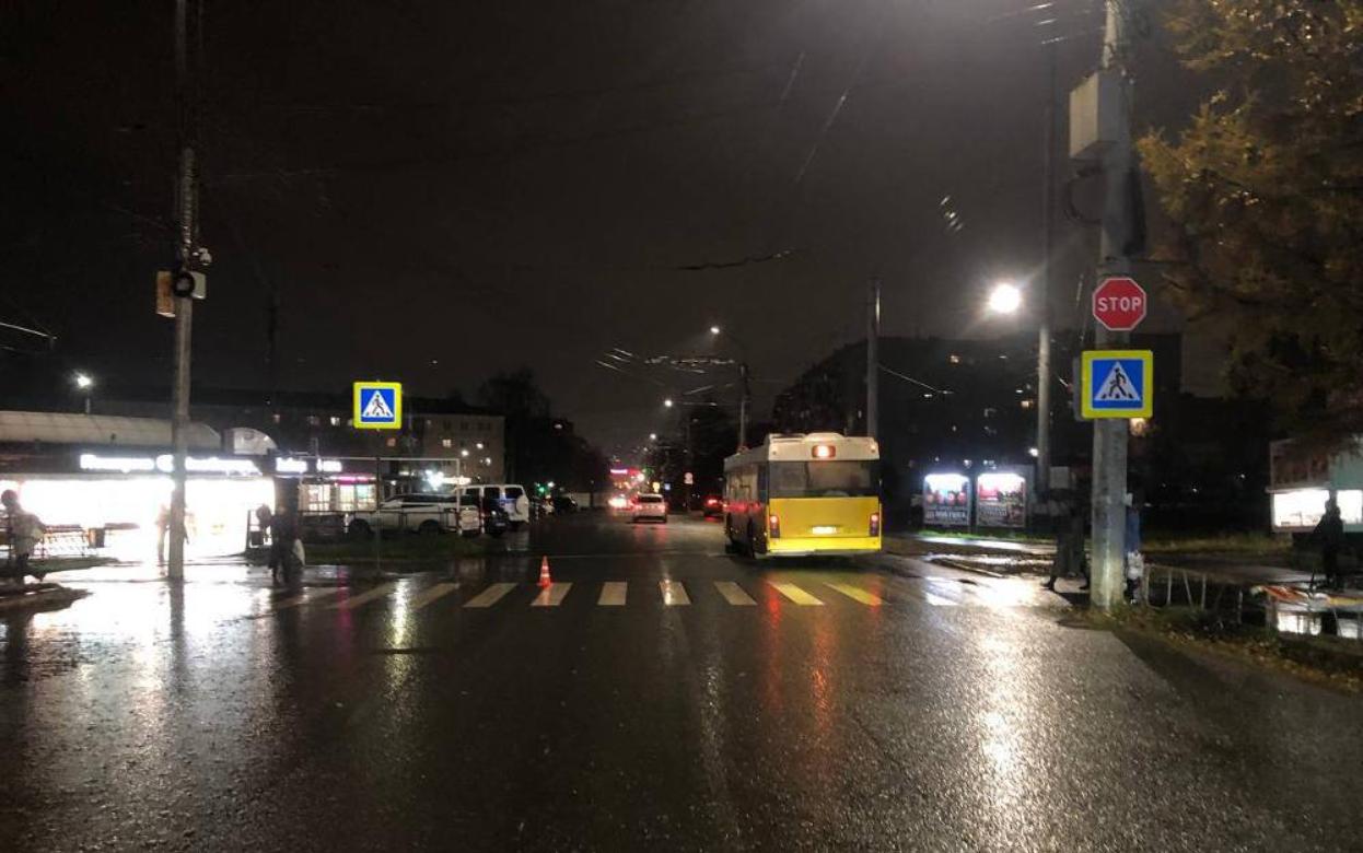 Водитель Chery сбила подростка в Ижевске и скрылась