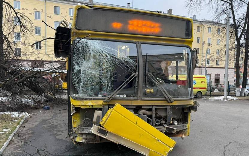 Более 200 ДТП с автобусами ИПОПАТ произошло за год в Ижевске