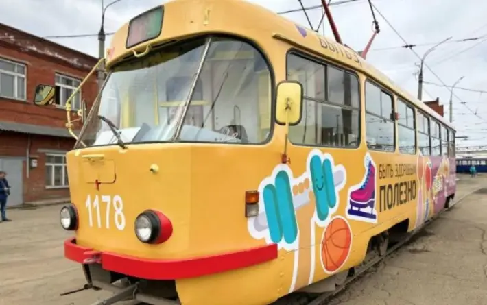 В Ижевске ко Дню Победы запустили трамвай в честь медиков Великой Отечественной войны