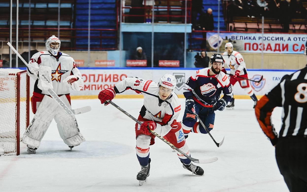 Хоккейная «Ижсталь» проиграла в Смоленске