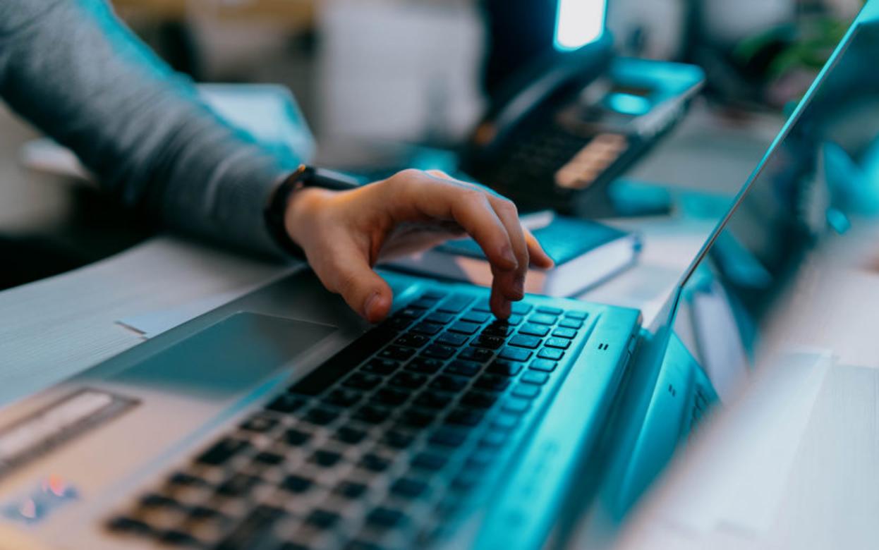 Жителя Ижевска осудят за комментарий в мессенджере