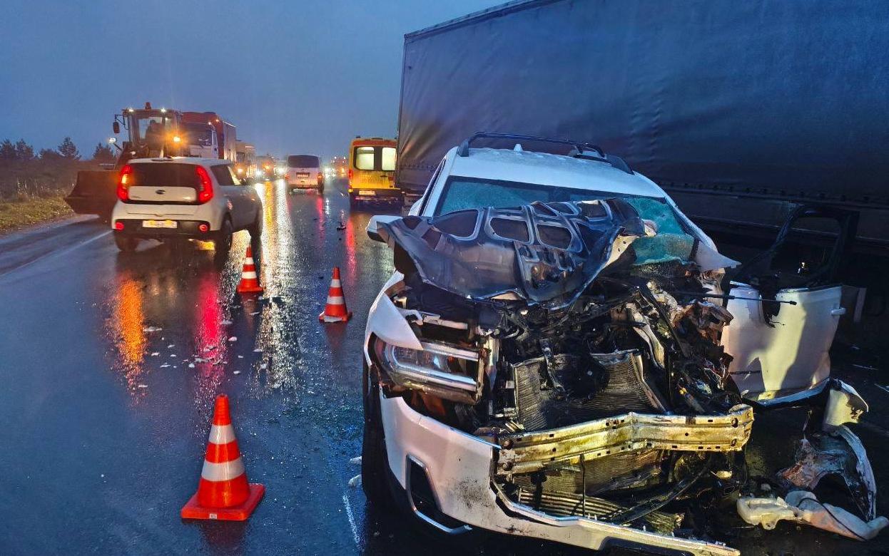 Пострадавший в ДТП под Ижевском водитель кроссовера скончался в больнице