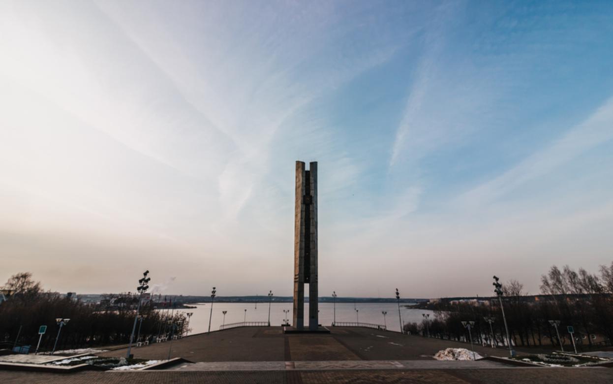 Разрешение на строительство гостиницы у монумента «Навеки с Россией» выдали в Ижевске