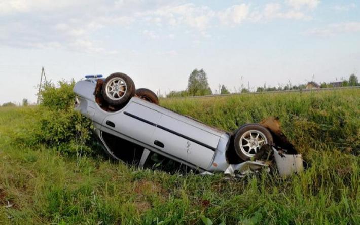 Пассажир пьяного водителя погиб по дороге к могиле отца в Удмуртии
