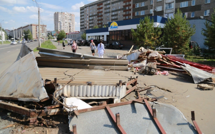 В Ижевске напротив ТЦ «Талисман» снесли торговый павильон