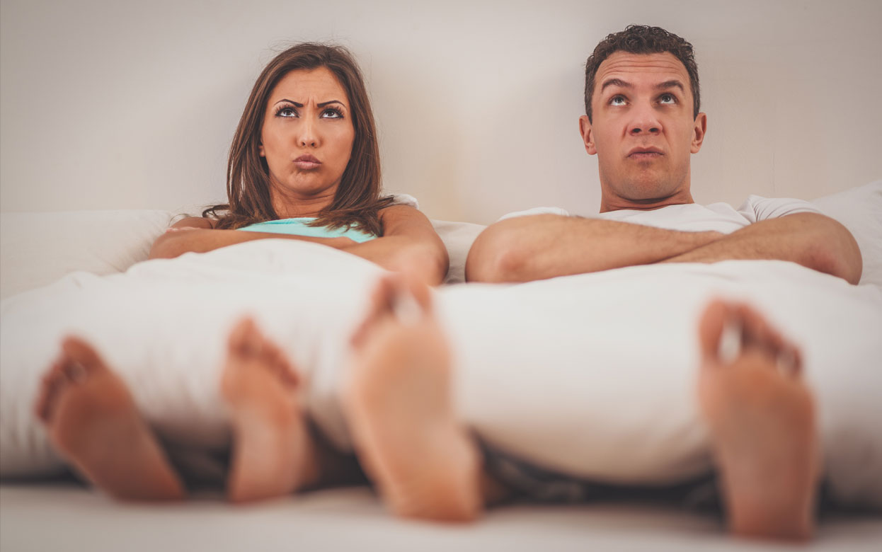 5 привычек перед сном, которые могут незаметно ухудшать интимную жизнь