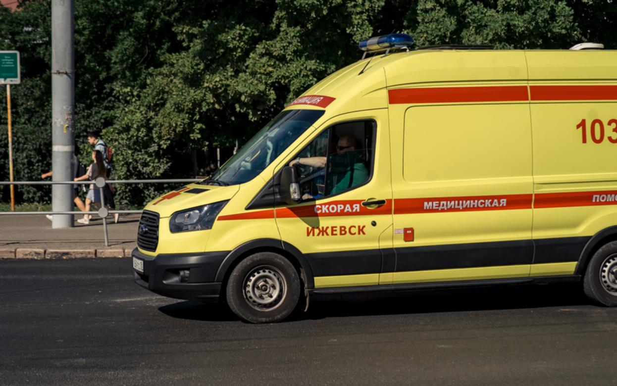 Водитель тягача пострадал при строительстве моста в Удмуртии