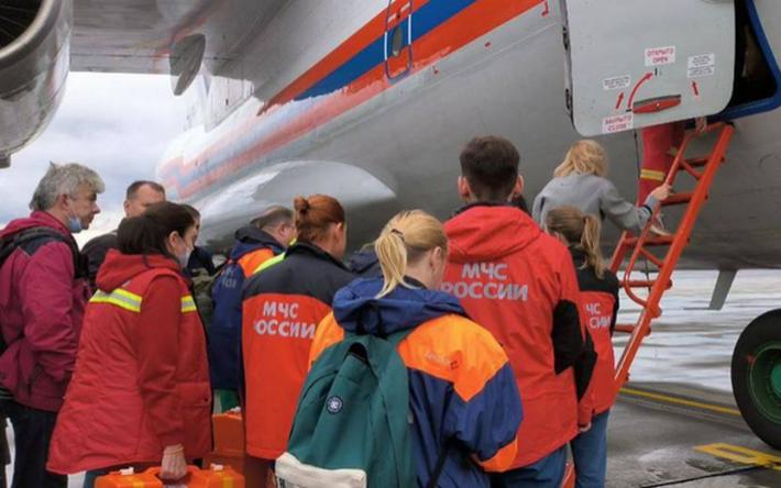 Самолет МЧС доставит пострадавших из Ижевска в Москву