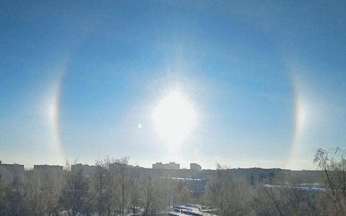 Фотофакт: жители Ижевска заметили гало в небе над городом