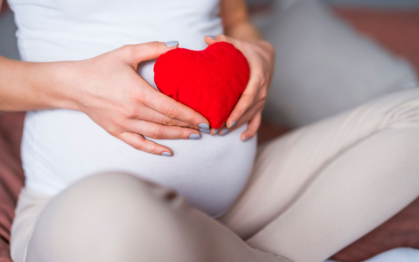 «Несмотря на переживания, беременность прошла спокойно»: как врачи из Ижевска помогают женщинам с онкологией стать мамами