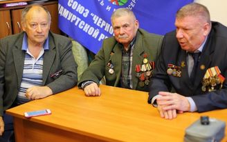 «Спокойно стало, когда саркофаг закрыли»: ликвидаторы из Ижевска рассказали о своей службе в Чернобыле