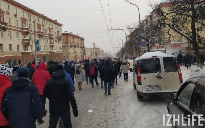 Жительницу Ижевска осудили за нарушение порядка во время митинга