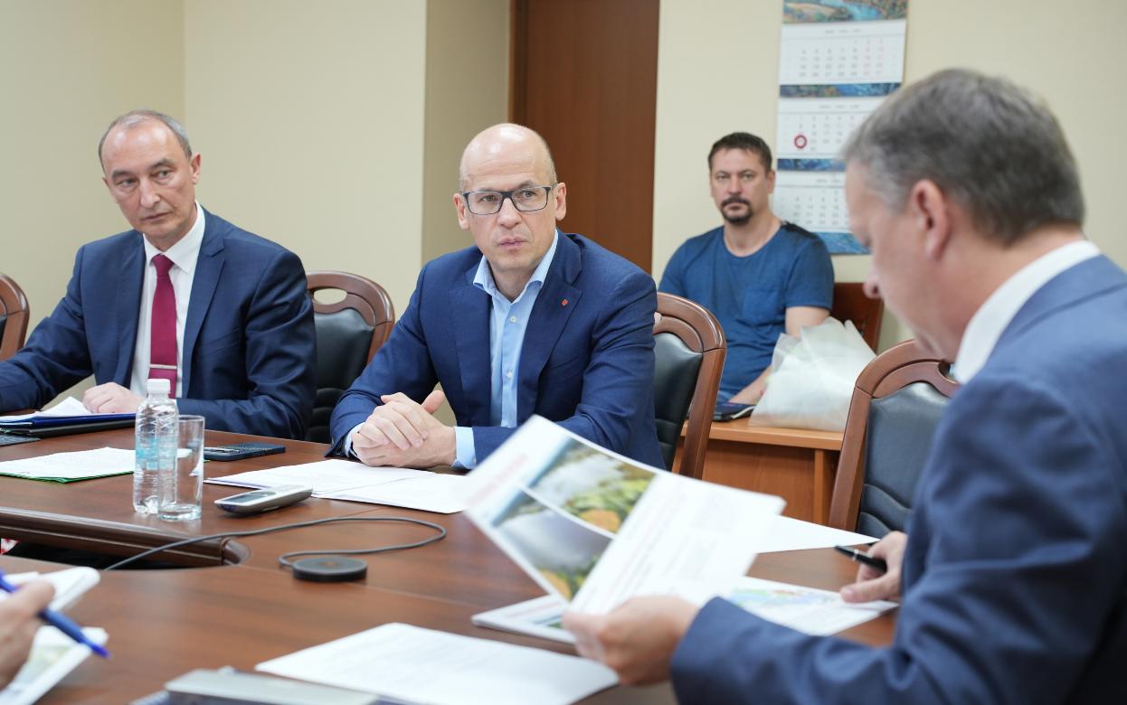 Руководитель Росводресурсов обсудил экологическую реабилитацию ижевского пруда с Главой Удмуртии