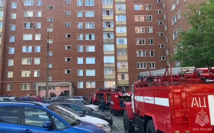 Шесть человек вывели из загоревшейся многоэтажки на ул. Тимирязева в Ижевске