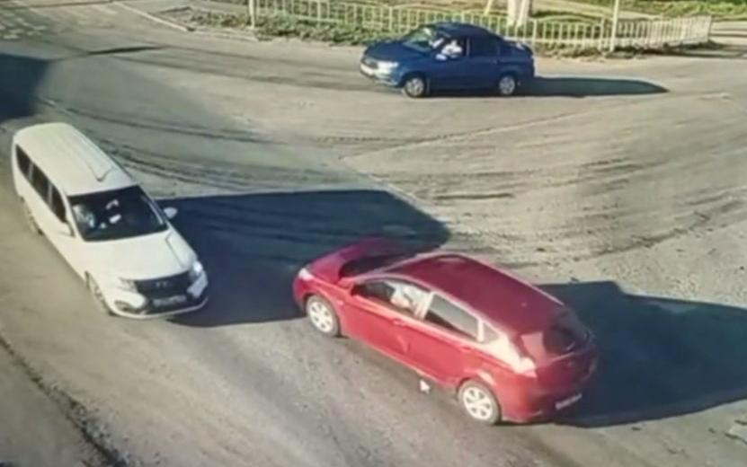 ДТП с четырьмя авто в Уве 14 июля