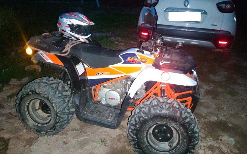 8-летнего водителя квадроцикла с 6-летним пассажиром остановили на дороге в Удмуртии