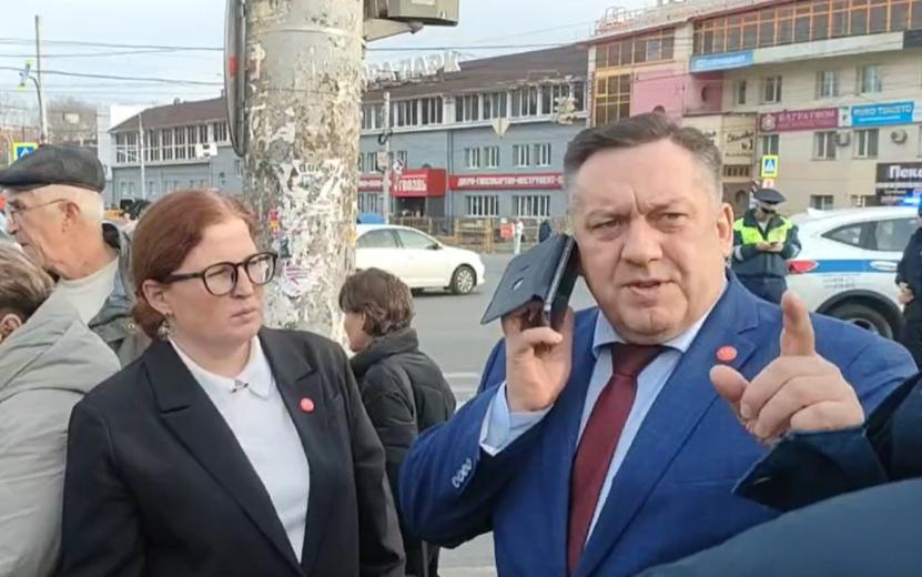 Видео: Глава Ижевска прибыл на место страшного ДТП на ул. Удмуртской