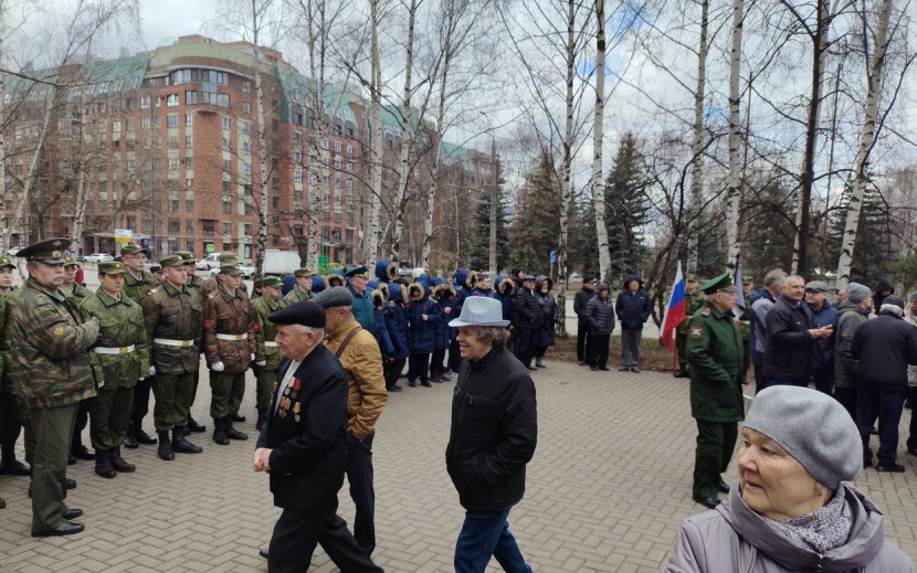 Память жертв чернобыльской катастрофы почтили в Ижевске. Фото: Татьяна Трушкова