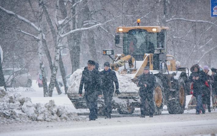 В ночь с 23 на 24 декабря снег вывезут с 10 участков улиц в Ижевске